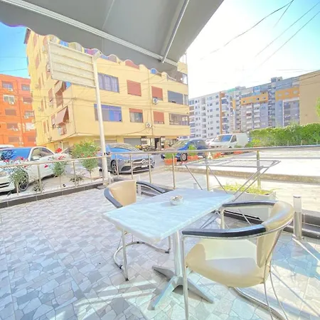 Apartment E&e *